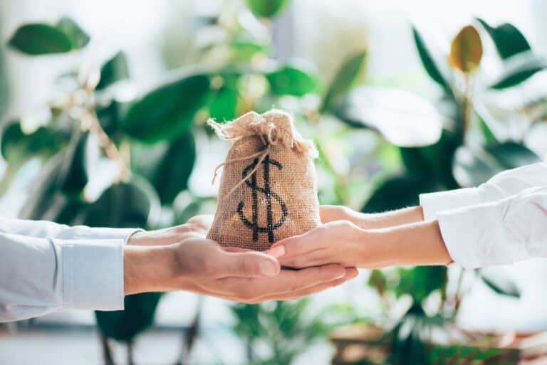How to Build Wealth: A Proven Blueprint That Actually Works in 2025
